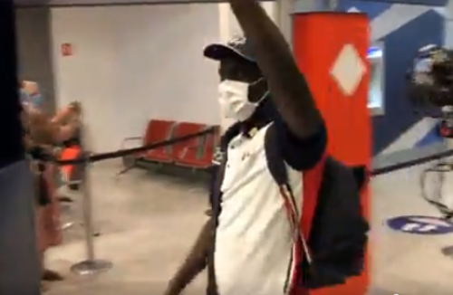 CAK accueilli à Roissy en héros