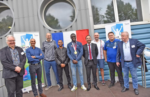 On a fêté le champion à l'ESAT !