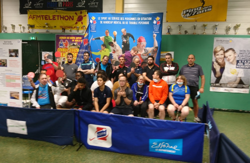 Rassemblement tennis de table à Corbeil 